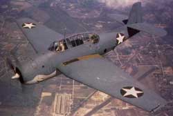 Flight Wing WWII US TBF AVENGER TORPEDO BOMBER w/ 3 Pilot figures 1/18 
