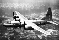 B-32 Dominator file photo [5469]