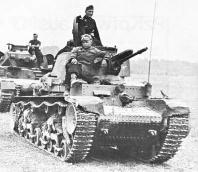 German PzKpfw 35(t) and PzKpfw IV Ausf D tanks, France, Jun 1940