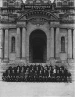 Lin Hsiung-cheng (front row, first from right) with Taiwanese and Japanese officials and businessmen at the Taihoku General Government Building, Taihoku (now Taipei), Taiwan, circa 1930s