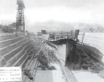 Carrier Ryujo en construcción en Drydock No. 5, Yokosuka, Japón, 20 de octubre de 1931