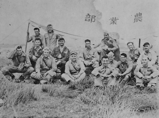Unidentified American servicemen in Taiwan, 5 Sep 1945