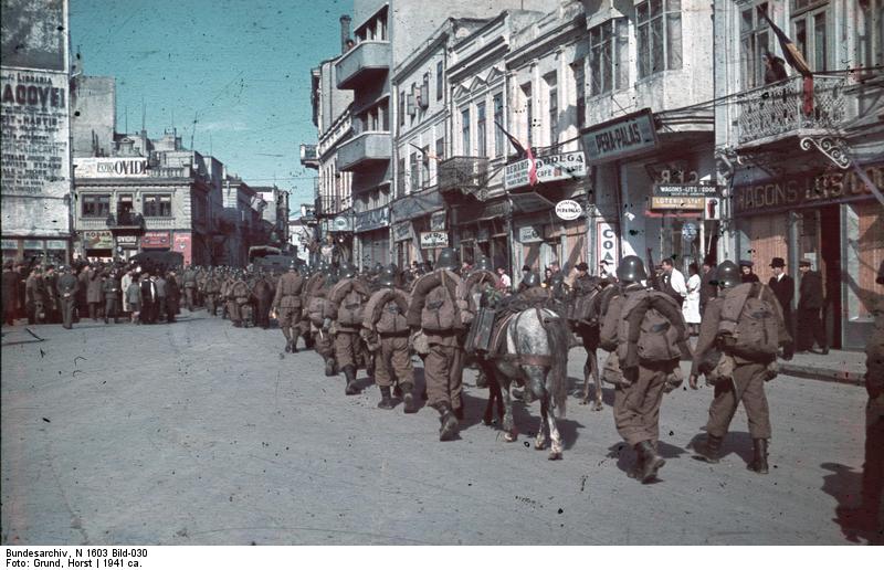 world war 1 soldiers marching. Romanian soldiers marching