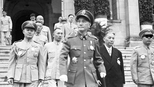 Chiang Kaishek, Sun Li-jen, and others at the Presidential Office Building, Taipei, Taiwan, 10 Oct 1954