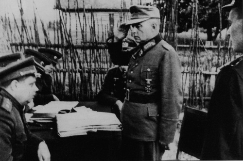 Generals Aleksandr Vasilevsky and Ivan Chernyakhovsky accepting surrender from General der Infanterie Friedrich Gollwitzer and Generalleutnant Alfons Hitter, Vitebsk, Byelorussia, 28 Jun 1944
