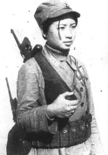 Female Chinese guerilla fighter armed with a Mauser C96 handgun, China, circa 1939