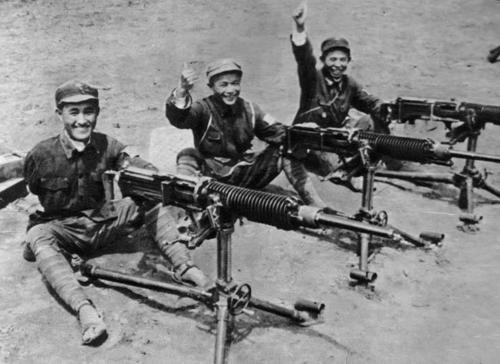 Chinese soldiers posing with captured Japanese Type 92 heavy machine guns, China, 1940s
