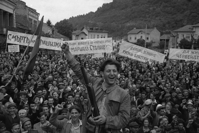 Koch Karadzhev (foreground) and others welcoming the arrival of Soviet troops into Bulgaria, Sep 1944