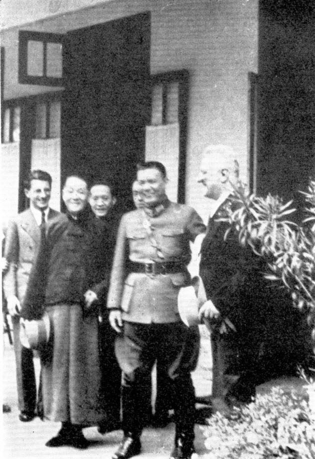 Hubei Province Chairman Huang Shaohong, Nationalist Party military instructor General Jiang Fangzhen (courtesy name Baili), and Italian Finance Minister Alberto De Stefani at Hankou, Hubei Province, China, 20 May 1937
