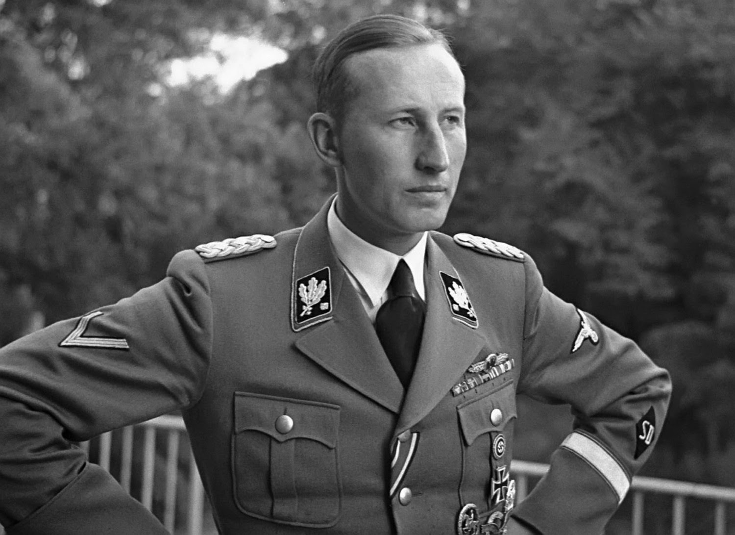 Reinhard Heydrich in Prague, Czechoslovakia, Sep 1941.