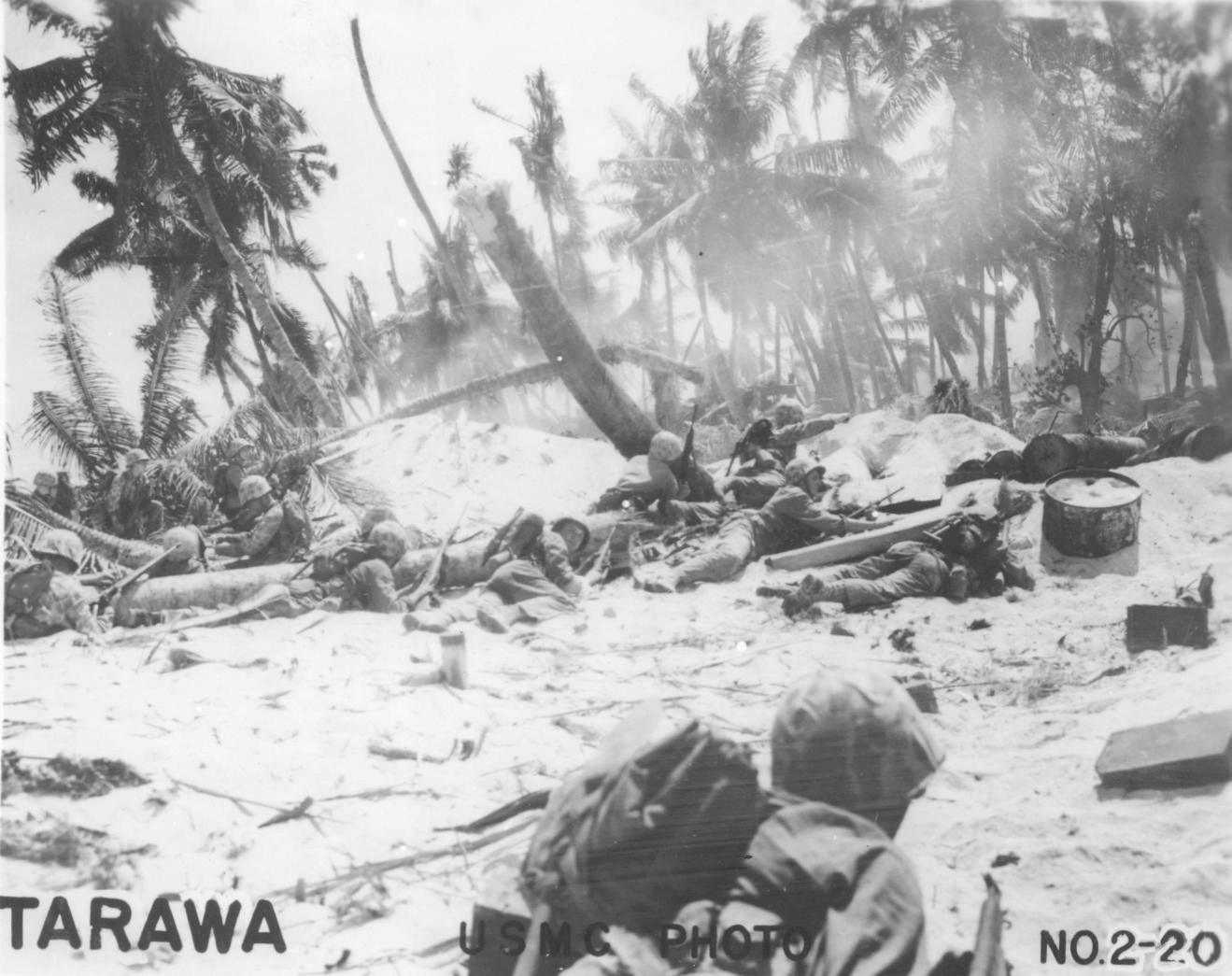 US Marines fighting on Betio, Tarawa, Gilbert Islands, 20-23 Nov 1943