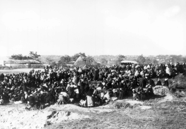 Jews being rounded up outside Lubny, Ukraine, 16 Oct 1941