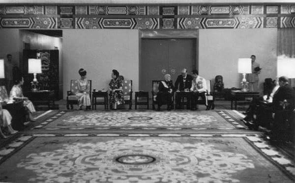 President Chiang Kaishek and Song Meiling entertaining King Rama IX and Queen Queen Sirikit of Thailand, Grand Hotel, Taipei, Taiwan, Republic of China, 5 Jun 1963, photo 1 of 4