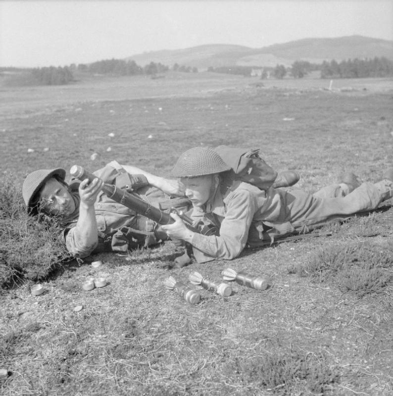 2-inch mortar team of UK Royal Scots Fusiliers, Scotland, United Kingdom, 27 Aug 1942