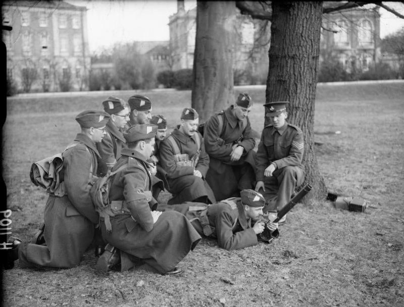 Men of 161 Infantry Officer Cadet Training Unit of Royal Military College with 2-inch mortar, Royal Military Academy, Sandhurst, Berkshire, England, United Kingdom, 1940