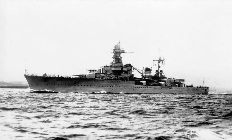 [Photo] French cruiser Gloire, late 1930s | World War II Database