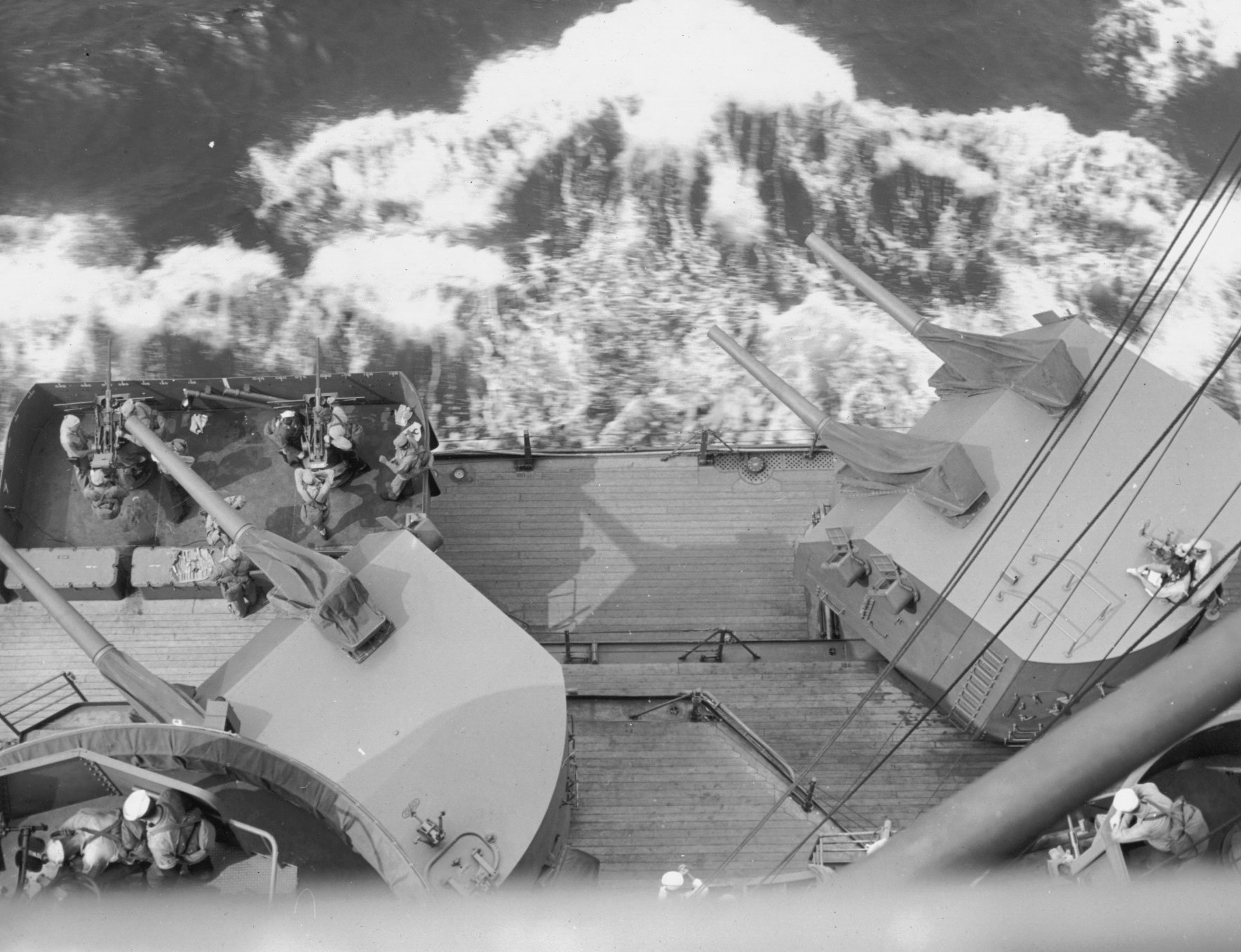 USS New Jersey at sea, Pacific Ocean, 21 Jul 1943