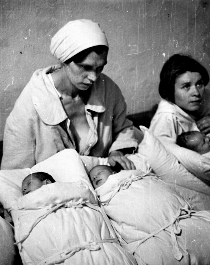Mothers in a makeshift maternity ward, Warsaw, Poland, Sep 1939