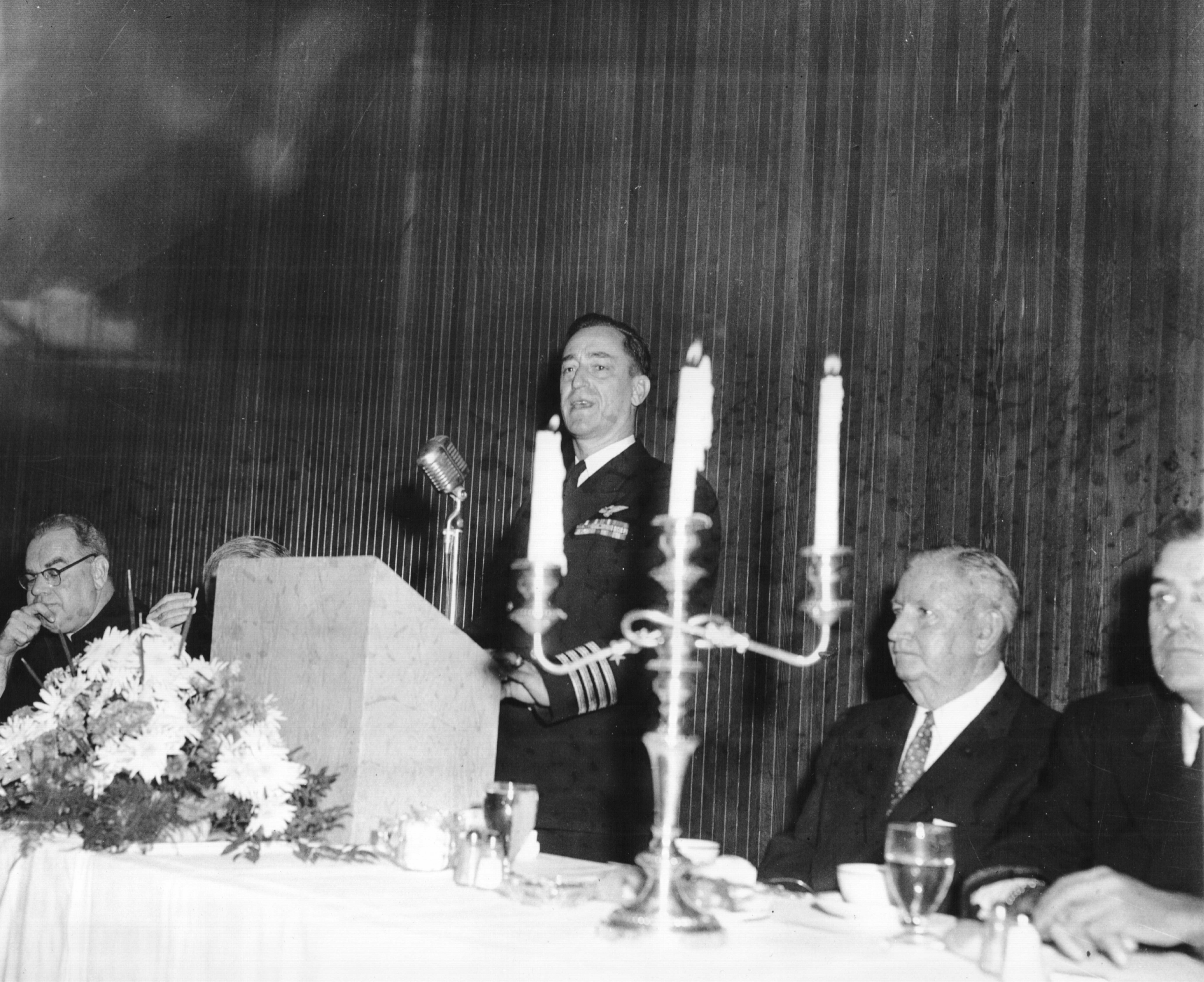 Jack Kleiss speaking at Villanova University, Pennsylvania, United States, 16 Nov 1957