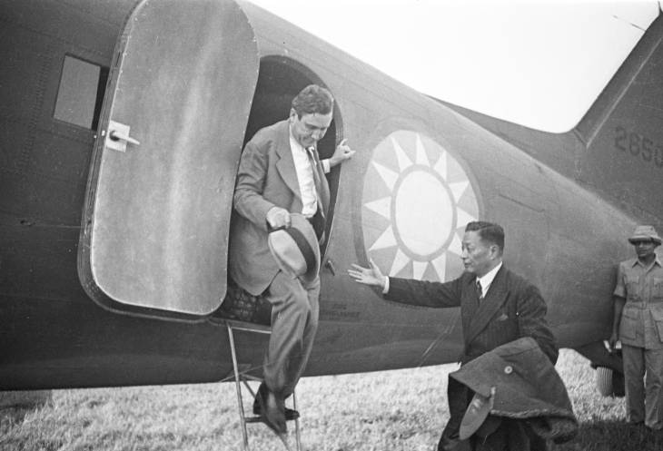 US special envoy Wendell Willkie arriving in China, 1942