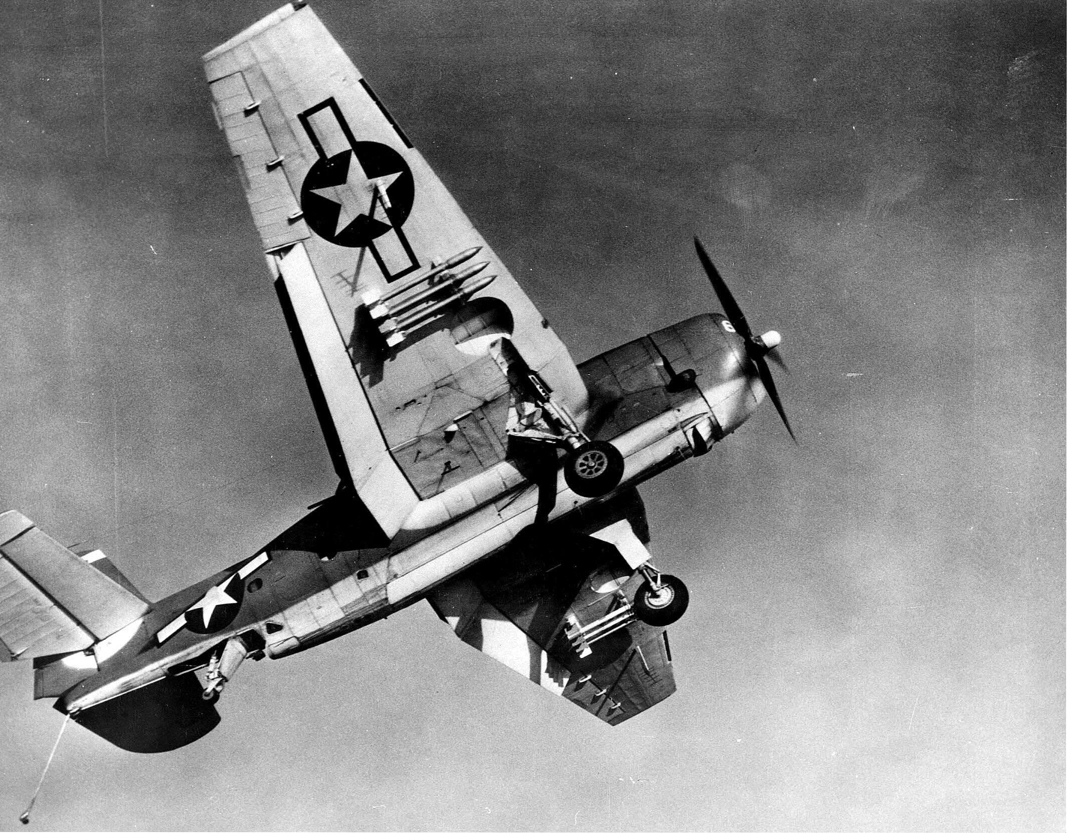 Underside view of an Eastern Aviation TBM-3 Avenger armed with FFAR rockets, the predecessor of the HVAR air-to-surface rockets, early 1944.