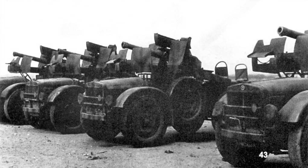 TL 37 self-propelled guns with Cannone da 75/27 modello 11 guns, date unknown