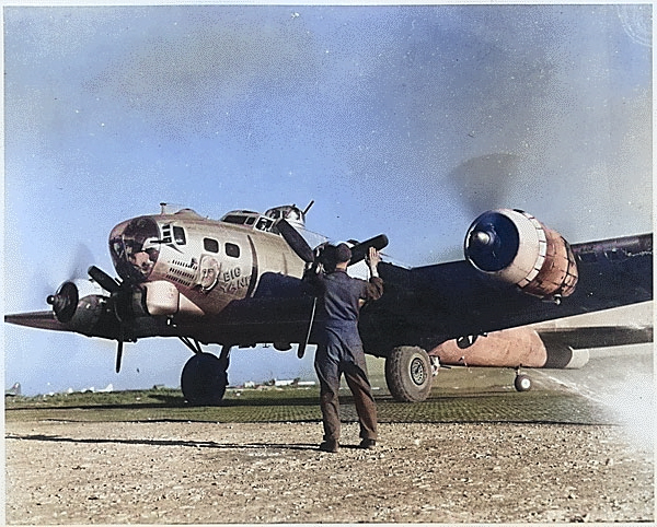 B-17G 'Big Yank' of the 483rd Bomber Group, circa 1945 [Colorized by WW2DB]