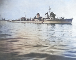 Destroyer Amagiri underway in the 1930s; note Nachi-class heavy cruiser at left