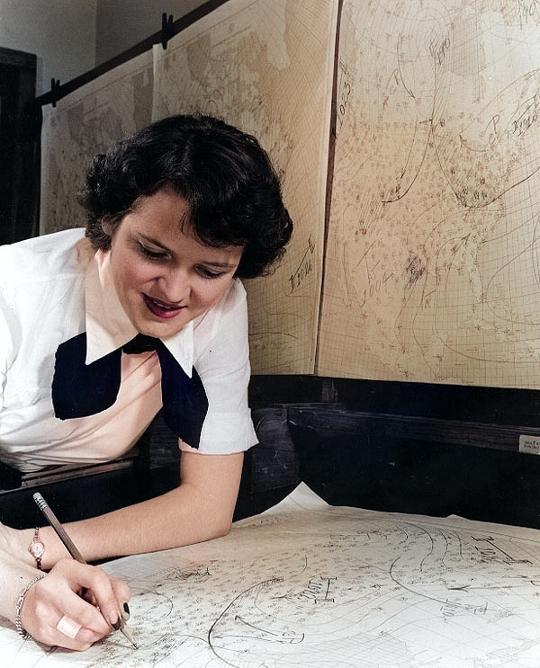 WAVES Aerographer's Mate working with weather charts, Naval Air Station, Lakehurst, New Jersey, United States, Nov 1943 [Colorized by WW2DB]