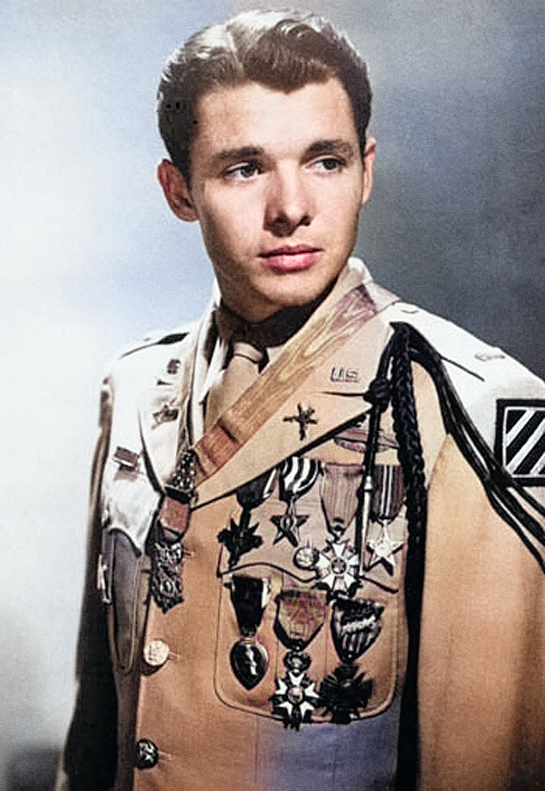 [Photo] Portrait of Audie Murphy, 1948 [Colorized by WW2DB] | World War ...