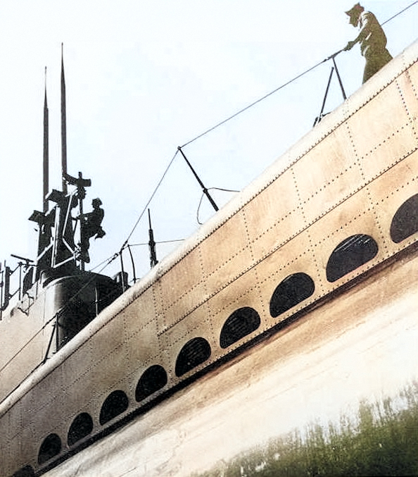 Port side view of USS Cero, Groton, Connecticut, United States, Jul-Aug 1943 [Colorized by WW2DB]