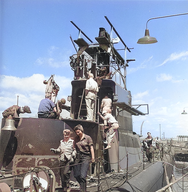 Submarine Dorado fitting out at Groton, Connecticut, United States, Aug 1943 [Colorized by WW2DB]