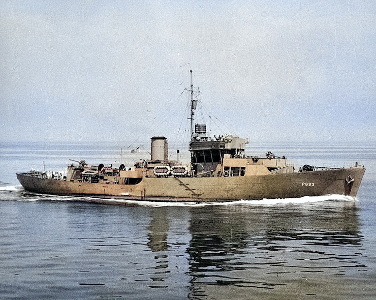 Corvette USS Intensity, formerly the Canadian-built HMS Milfoil, underway, circa mid-1943 [Colorized by WW2DB]