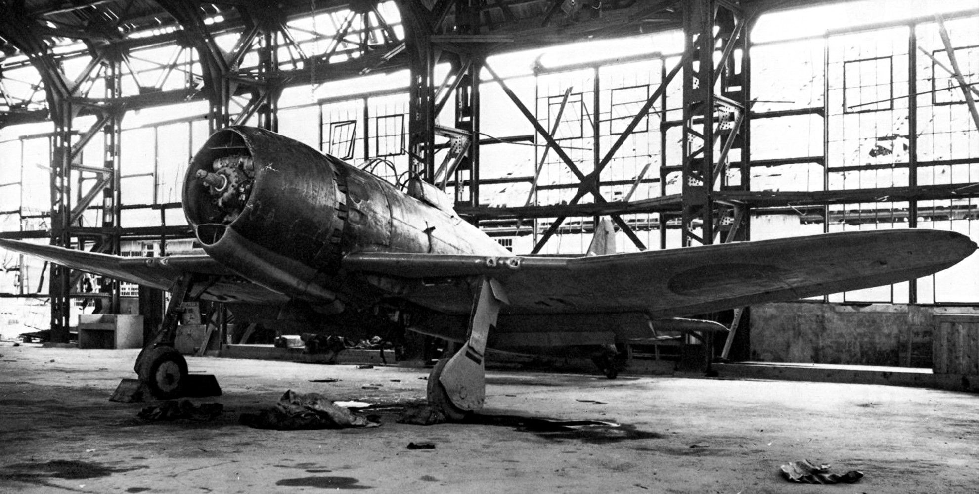 A7M2 Reppu fighter at rest in a hangar, 1944-1945, photo 2 of 2