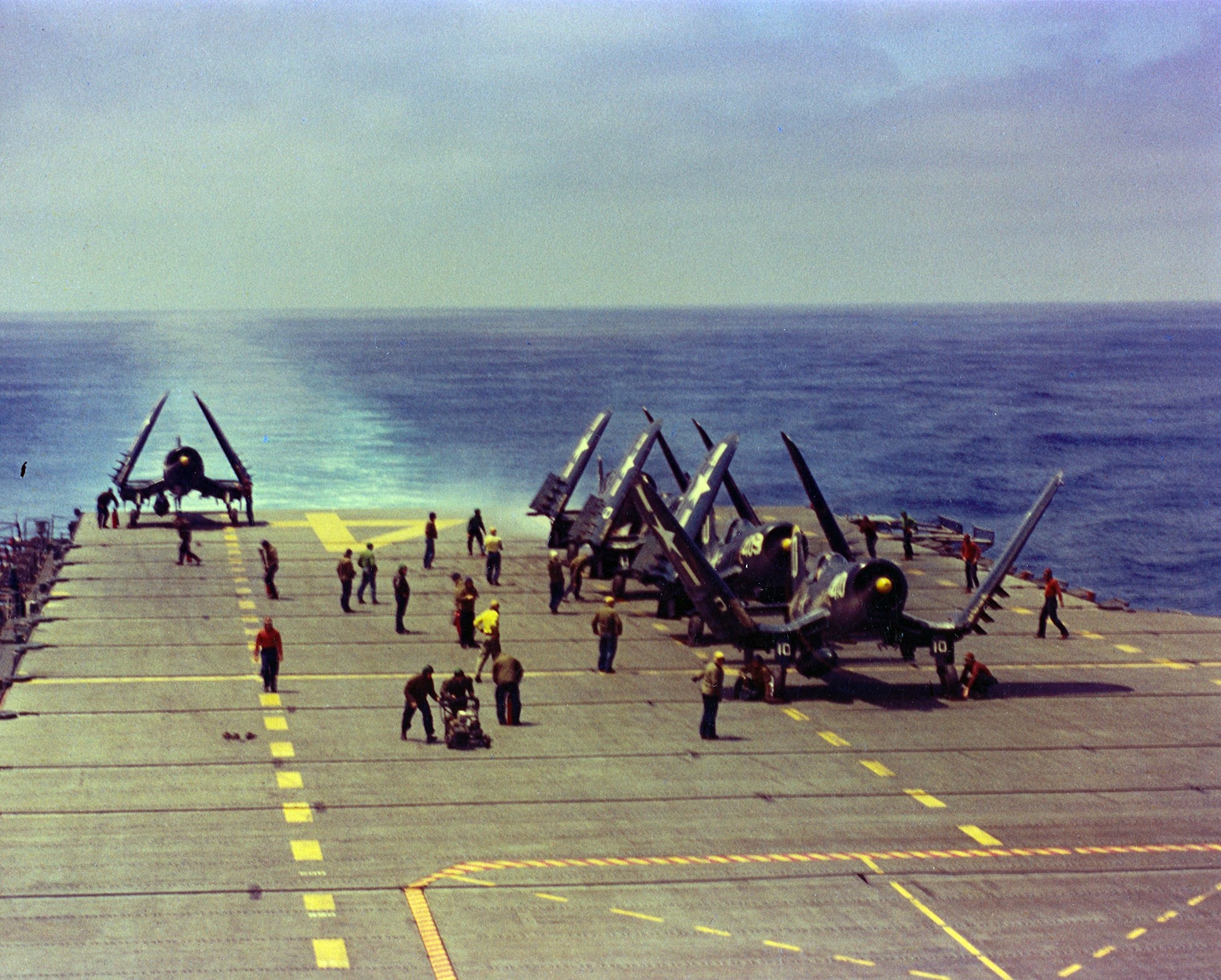 F4U-4 Corsair fighters of US Navy squadron VF-874 aboard USS Oriskany off southern California, United States, 15 Aug 1952