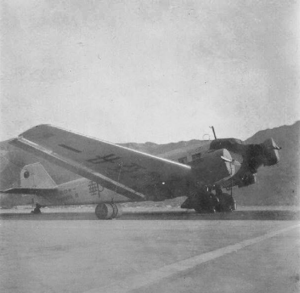 Ju 52 transport aircraft of the Chinese postal service, 1930s
