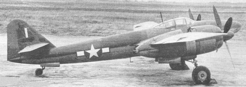 [Photo] Captured Japanese Ki-83 aircraft with American markings at rest ...