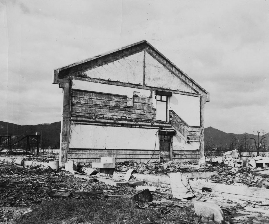 Ruins of a school building, Hiroshima, Japan, 17 Nov 1945