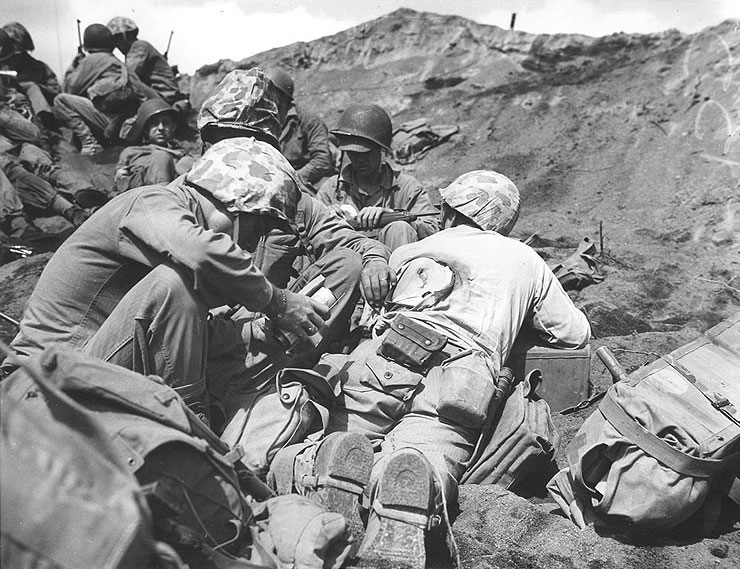 photo-us-navy-corpsman-dressed-a-back-wound-of-a-marine-who-was-hit