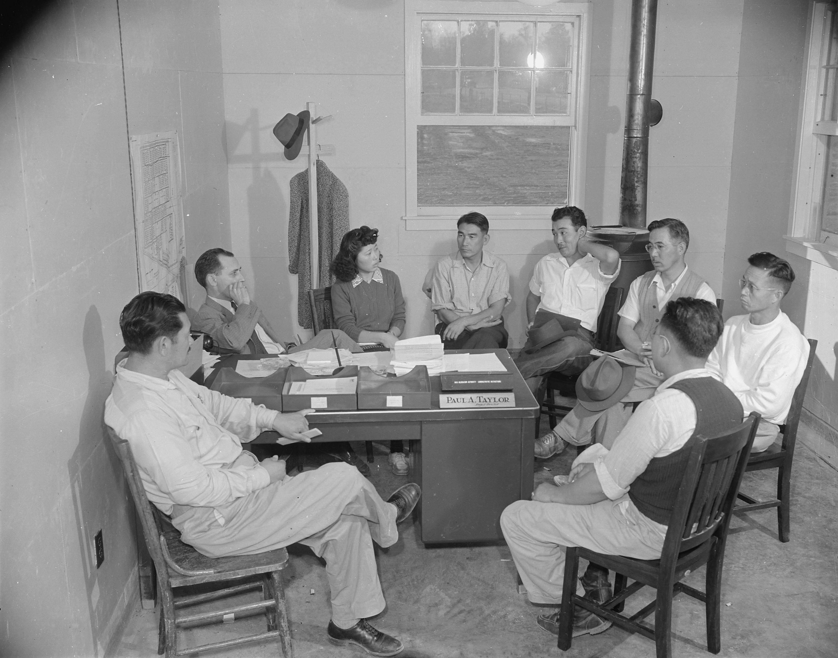 Project Director Paul Taylor speaking with the Council Committee of Jerome War Relocation Center, Arkansas, United States, 18 Nov 1942, photo 1 of 2