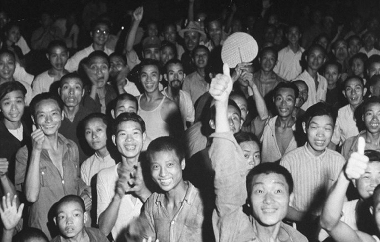Crowd in Chongqing, China celebrating the victory over Japan, 15 Aug 1945