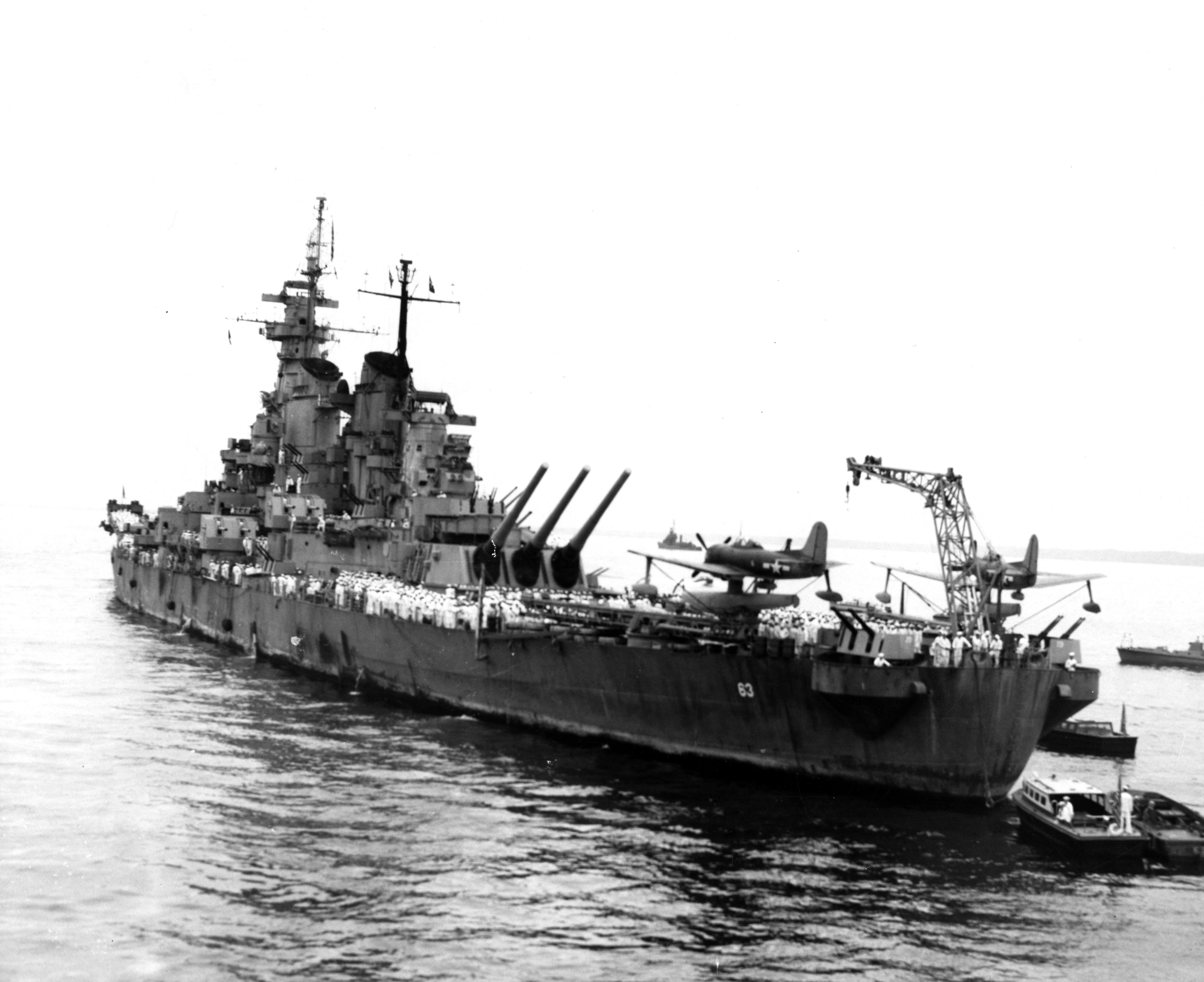 USS Missouri in Tokyo Bay, 2 Sep 1945, photo 2 of 2