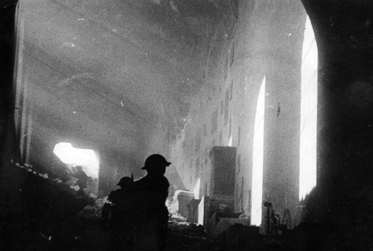 Polish soldiers inside the ruins of the Monte Cassino monastery, Italy, 18 May 1944