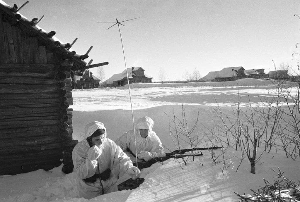 Soviet signal troops near Moscow, Russia, 1 Dec 1941