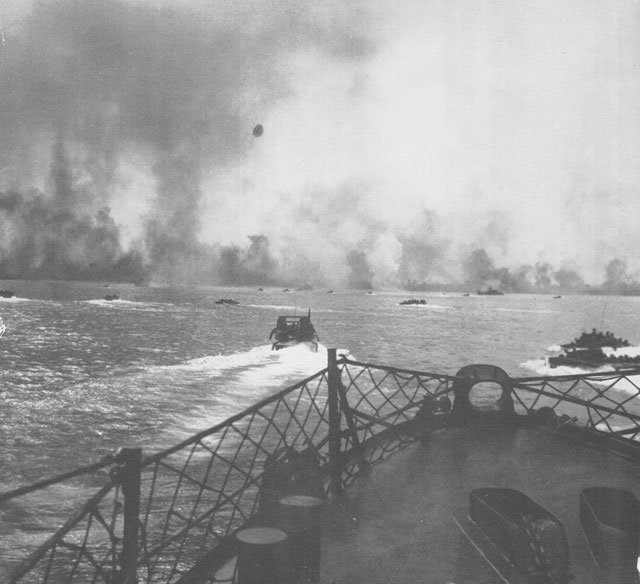 Assault craft approaching Peleliu's beaches, 15 Sep 1944
