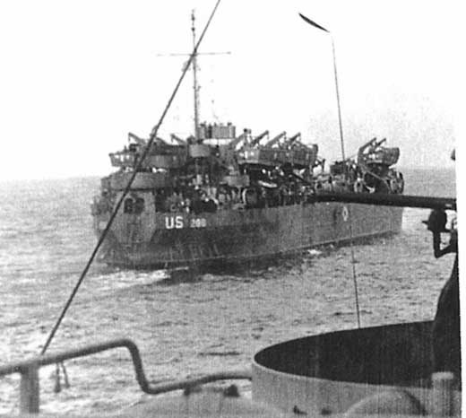 LST-286 en route for Operation Dragoon, Aug 1944