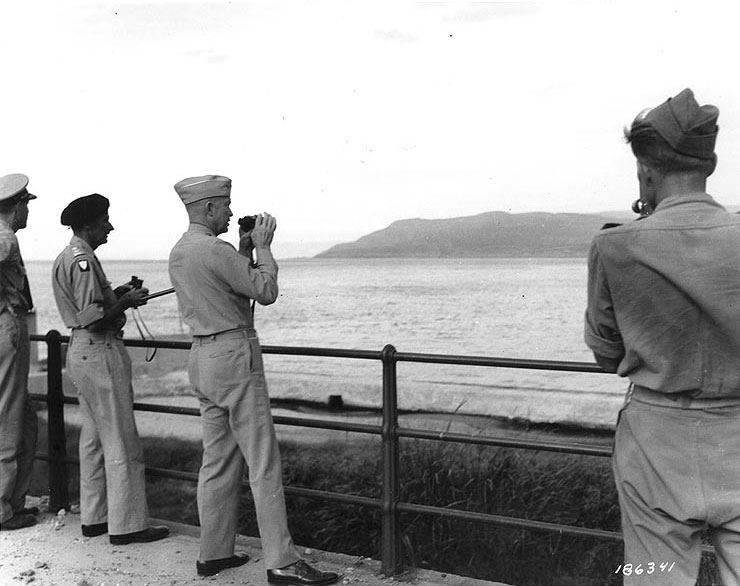 Montgomery and Eisenhower inspecting enemy installations across the Strait of Messina from Sicily, 30 Aug 1943