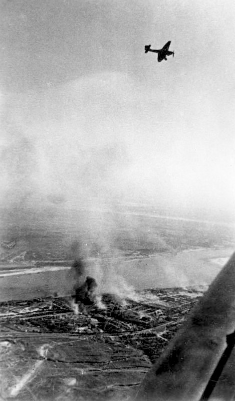 Ju 87 Stuka dive bomber over Stalingrad, Russia, Sep 1942