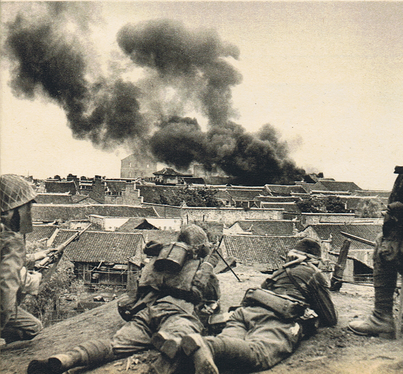 Troops of 2nd Battalion of 23rd Infantry Regiment of Japanese 13th Division fighting in Sha, Hubei, China, 8 Jun 1940