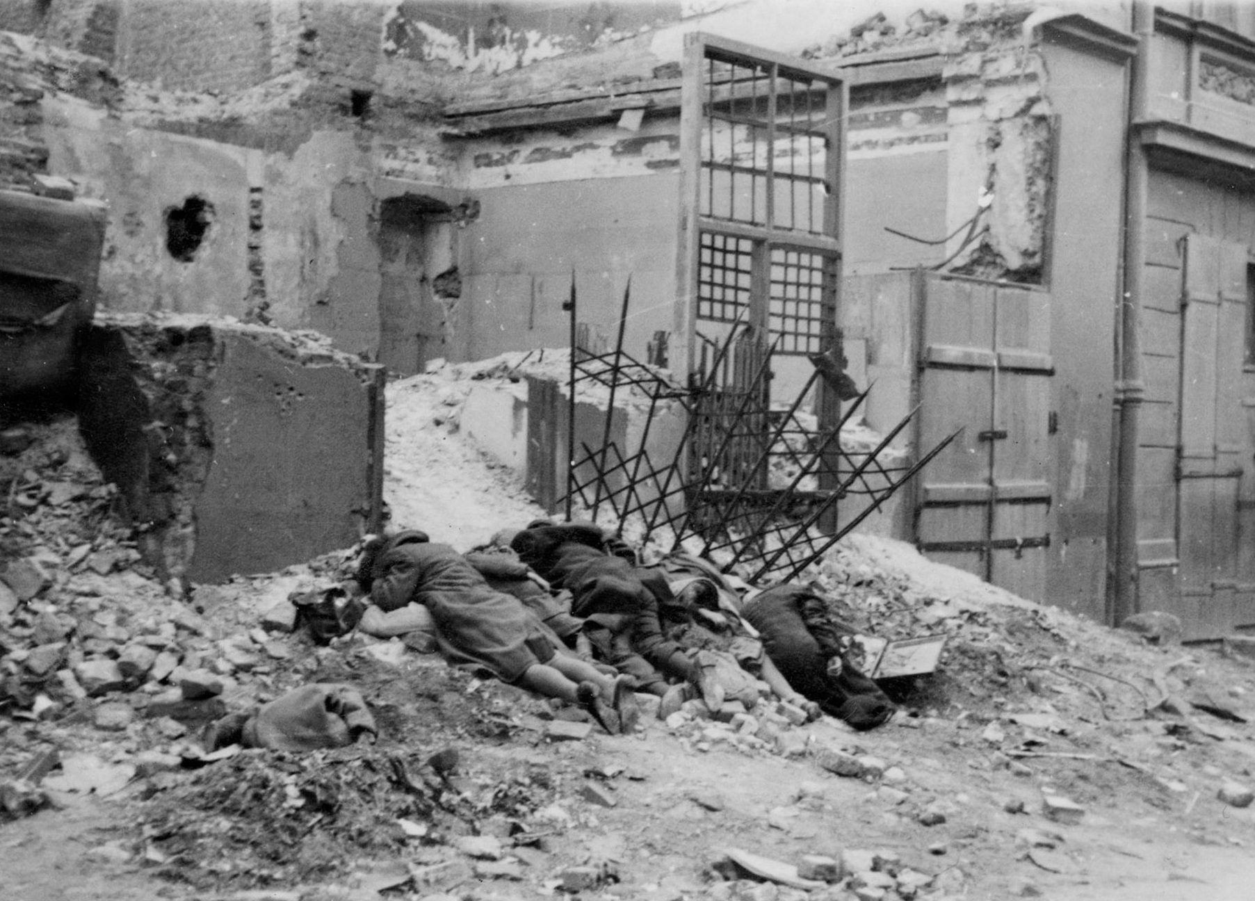 Executed Jews in the Warsaw Ghetto, Poland, Apr-May 1943